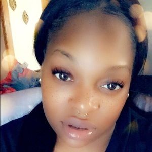 Meet your Posher, Ada